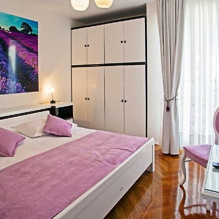 Apartment Milana - Cozy Stay With Free Parking Split Exterior photo