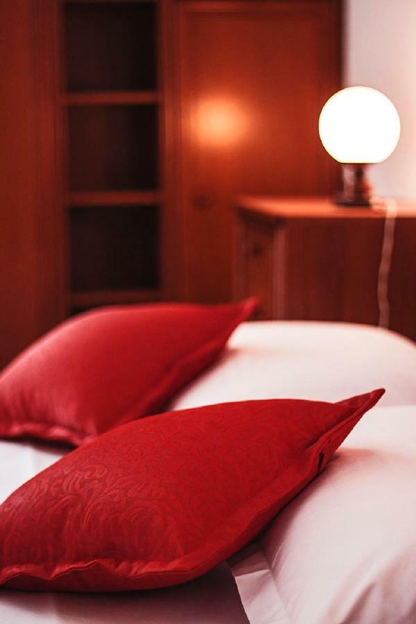 Apartment Milana - Cozy Stay With Free Parking Split Exterior photo